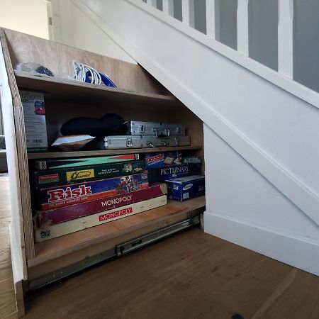 2 Bedroom House With Free Parking Lyme Regis Zewnętrze zdjęcie